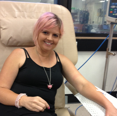 Gold Coast cancer patient Carla undergoes chemo